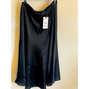 NWT Zara midi skirt